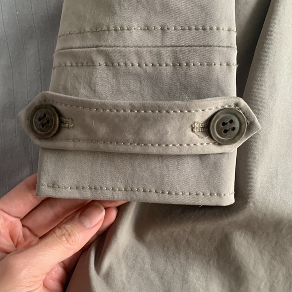 Idra ruffle trench coat - Picture 9 of 15